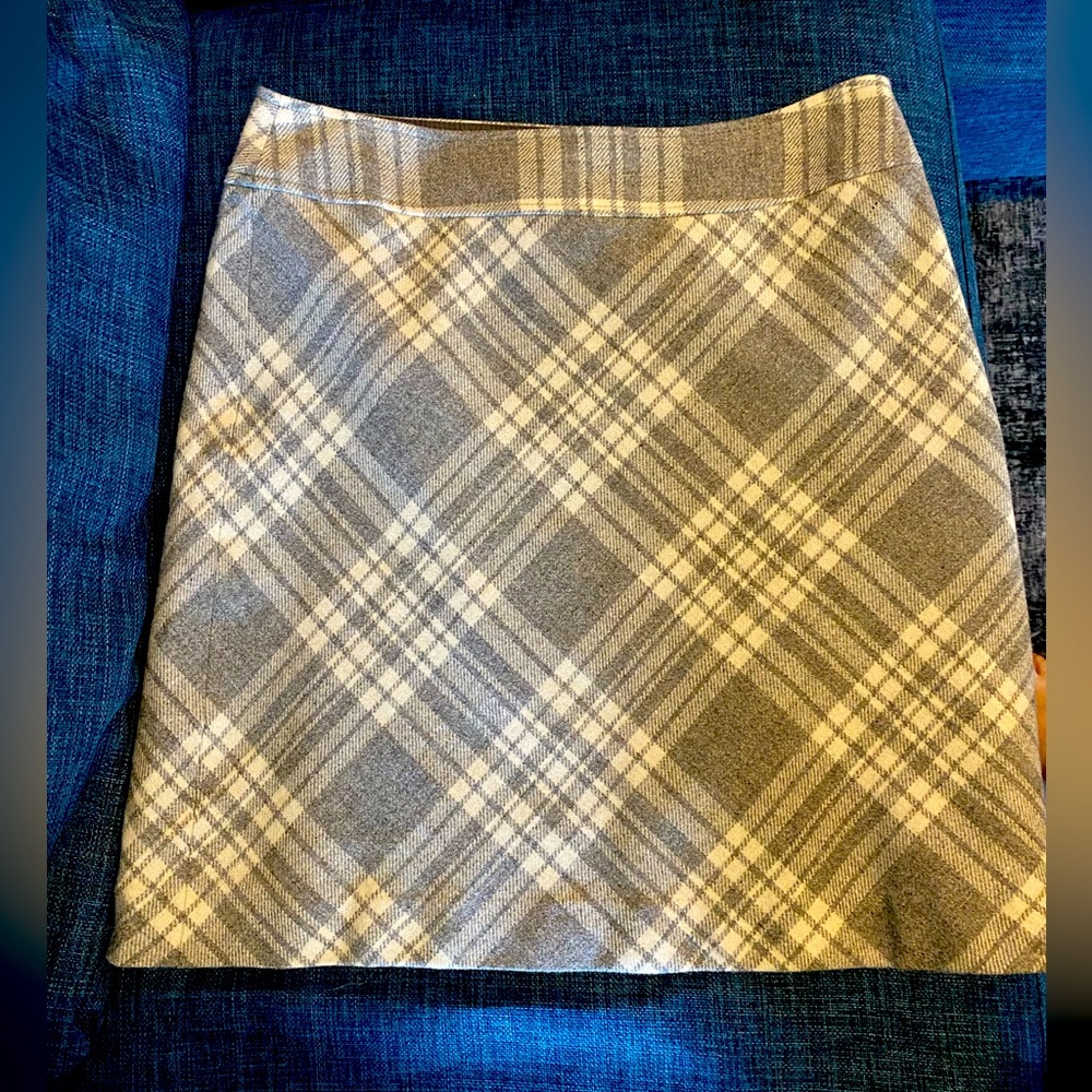 Talbots wool skirt with lining.